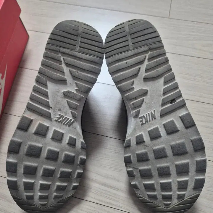 [BUNJANG] Nike Air Max Thea 235 / 나이키 에어맥스 테아 235