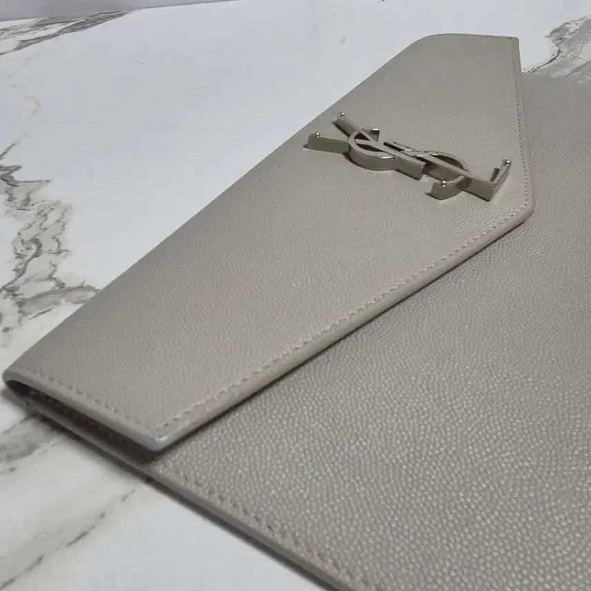 [BUNJANG] Yves Saint Laurent Uptown Clutch Bag / (정품) 입생로랑 엔벨로프 업타운 클러치백