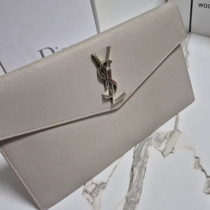 [BUNJANG] Yves Saint Laurent Uptown Clutch Bag / (정품) 입생로랑 엔벨로프 업타운 클러치백