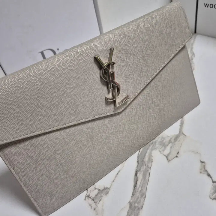[BUNJANG] Yves Saint Laurent Uptown Clutch Bag / (정품) 입생로랑 엔벨로프 업타운 클러치백