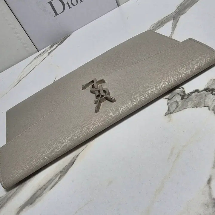 [BUNJANG] Yves Saint Laurent Uptown Clutch Bag / (정품) 입생로랑 엔벨로프 업타운 클러치백