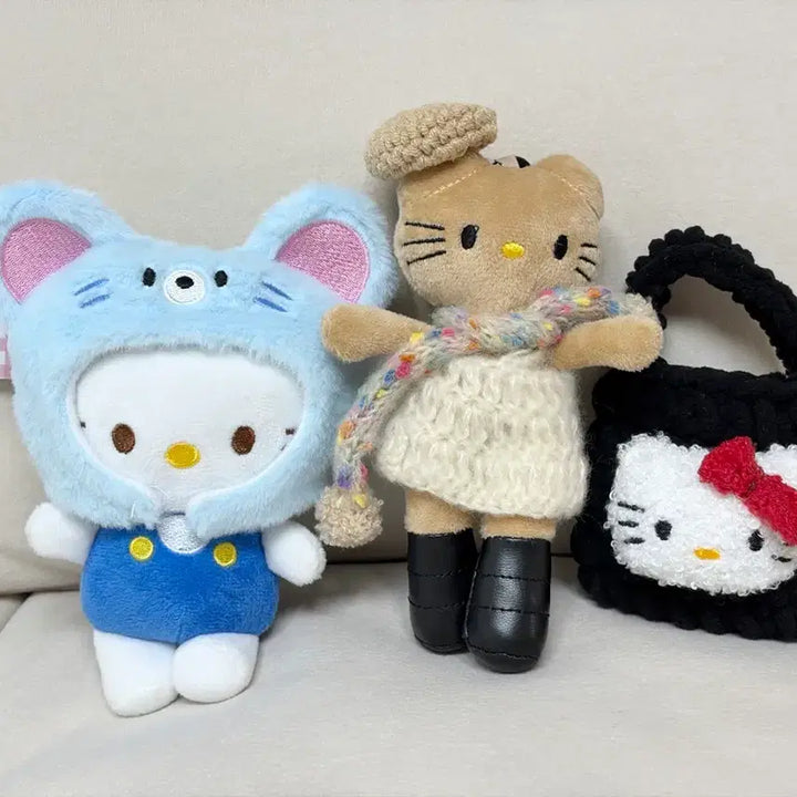 [BUNJANG] Kitty Long Legs Kitty Keyring, Kitty Mini Bag / 산리오 키티 토마토키티 롱다리키티 인형키링, 키티 미니가방