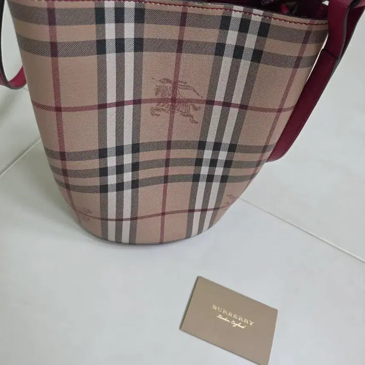 [BUNJANG] Burberry Check Bucket Bag / 버버리 체크 버킷백