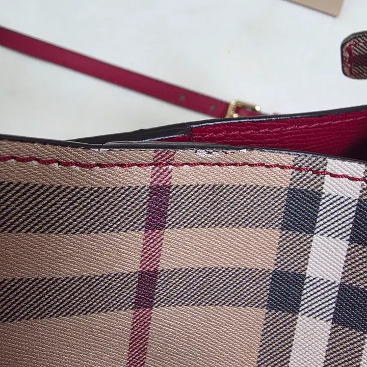[BUNJANG] Burberry Check Bucket Bag / 버버리 체크 버킷백