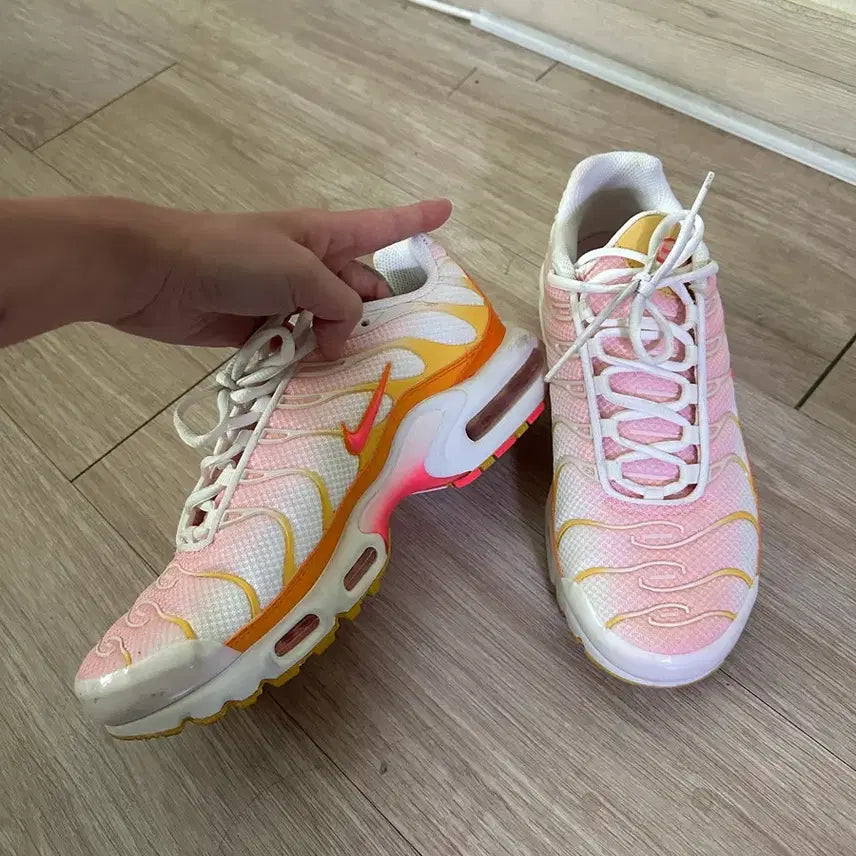 [BUNJANG] Nike Air Max Plus Sunrise / 나이키 에어맥스 플러스 선라이즈