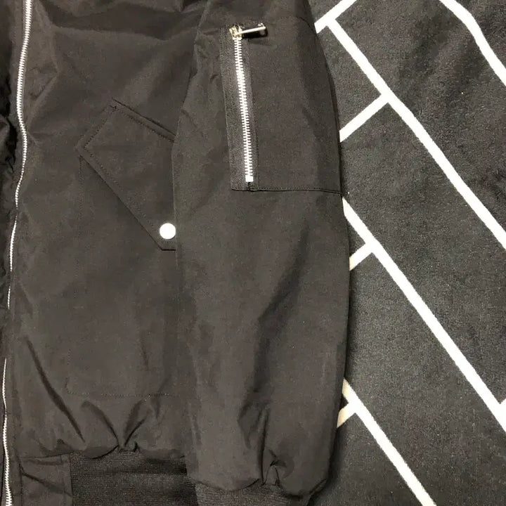 [BUNJANG] MA-1 Faux Fur Mouton Jacket / 새제품초특가/편집샵 ma-1 퍼무스탕/옴므
