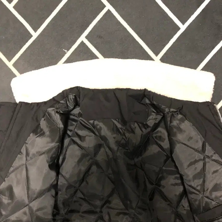 [BUNJANG] MA-1 Faux Fur Mouton Jacket / 새제품초특가/편집샵 ma-1 퍼무스탕/옴므