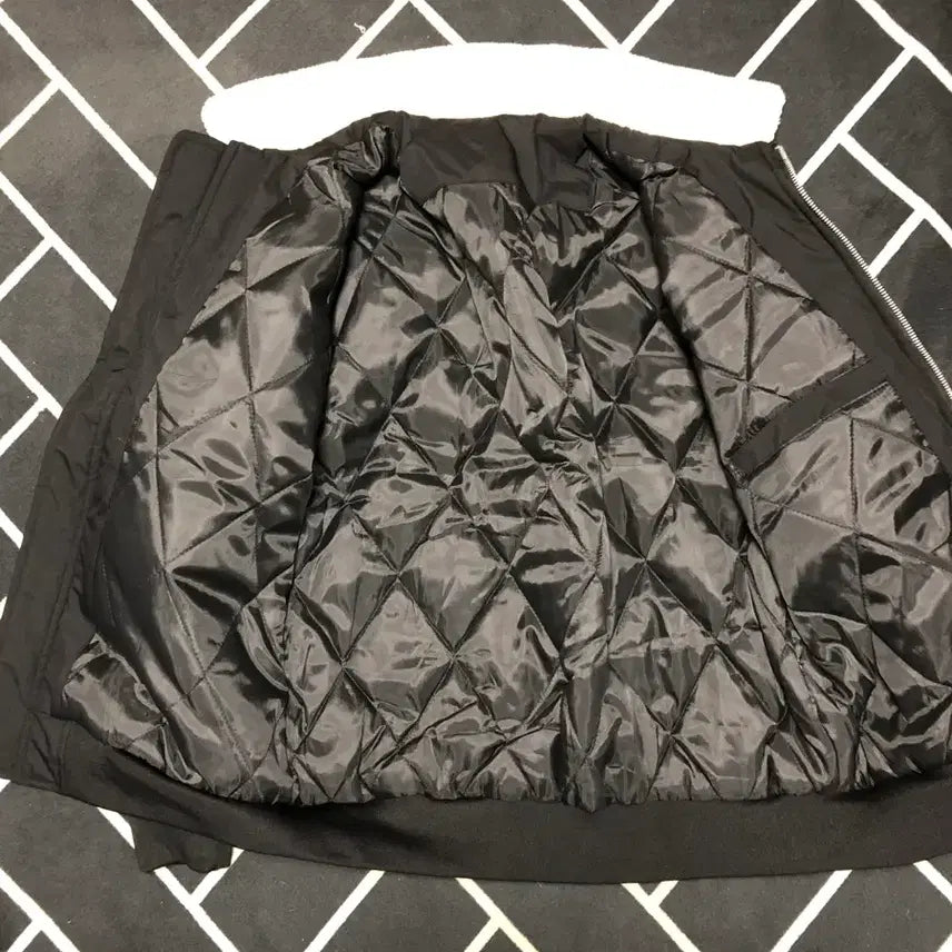 [BUNJANG] MA-1 Faux Fur Mouton Jacket / 새제품초특가/편집샵 ma-1 퍼무스탕/옴므