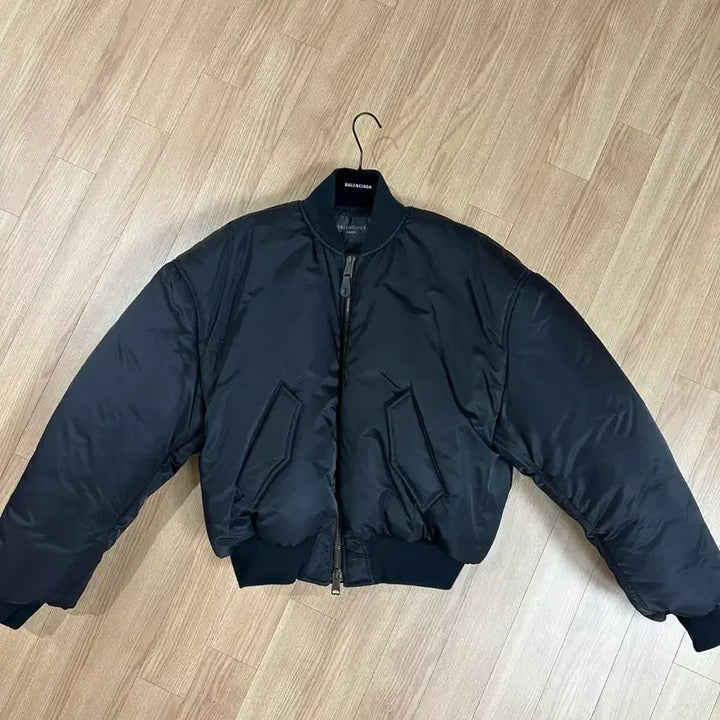 [BUNJANG] Balenciaga Classic Bomber / [XXS]발렌시아가 클래식 봄버