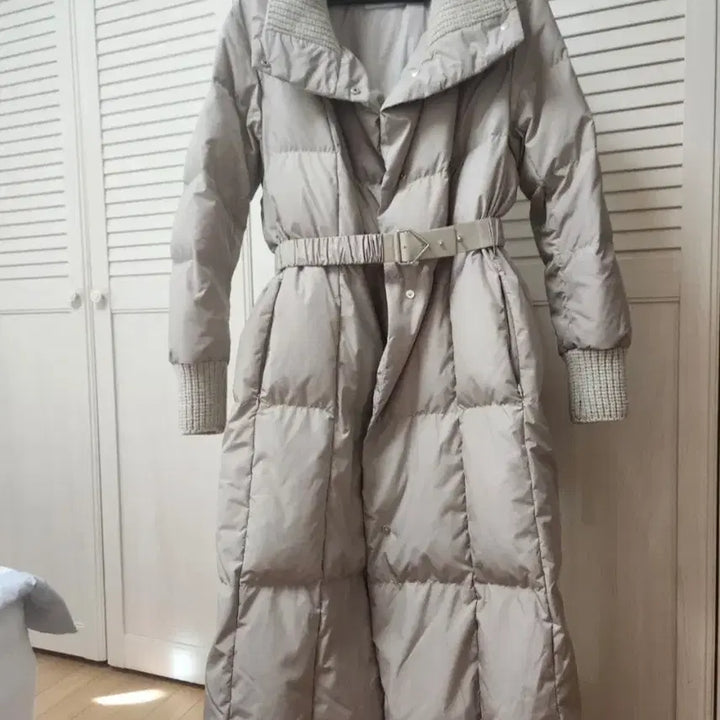 [SOLD OUT] 시스템 구스 벨티드 롱패딩