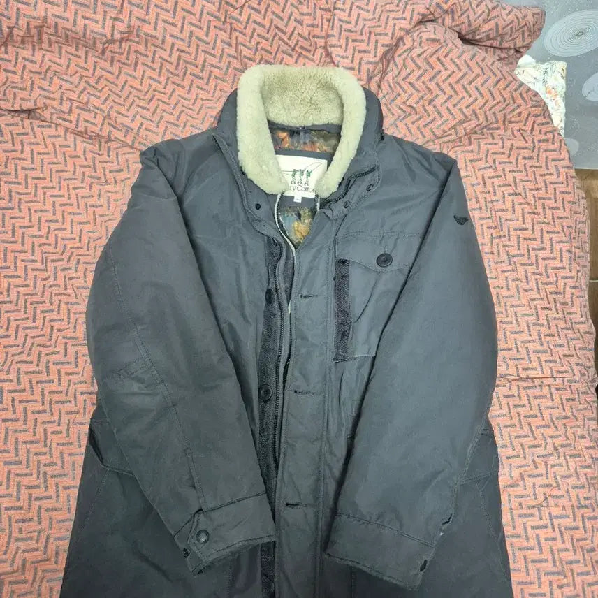 [BUNJANG] Henry Cotton's Spitfire Safari Down Jacket / 헨리코튼 스핏파이어 사파리 구스다운 점퍼 105