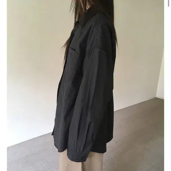 [BUNJANG] Miienne Silky Stripe Shirt - Black / 미엔느 실키 스트라이프 셔츠 블랙