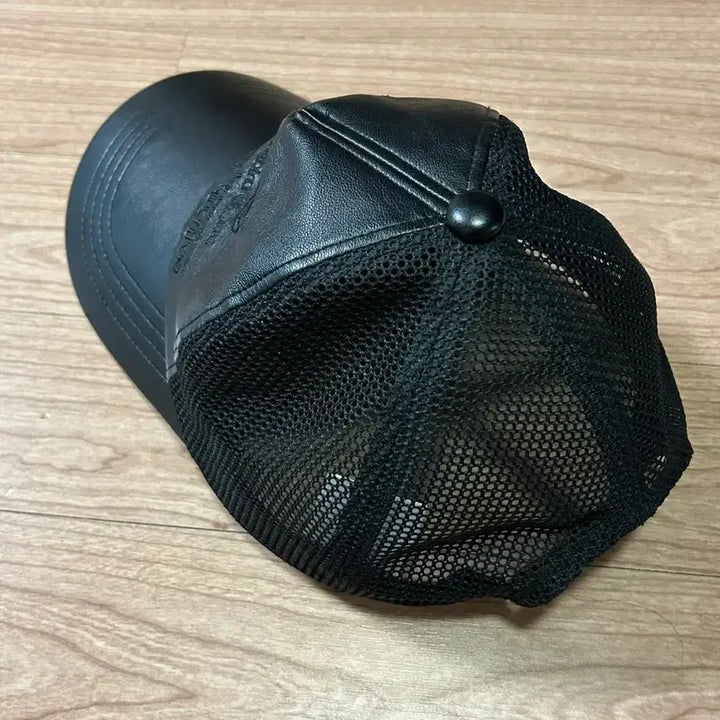 [BUNJANG] Aeae X Trimming Bird Leather Mesh Ball Cap / [리미티드] Aeae X 트리밍버드 콜라보 레더 메쉬 볼캡/모자