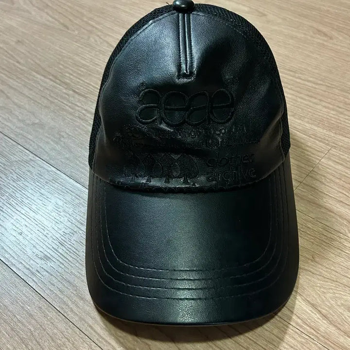 [BUNJANG] Aeae X Trimming Bird Leather Mesh Ball Cap / [리미티드] Aeae X 트리밍버드 콜라보 레더 메쉬 볼캡/모자