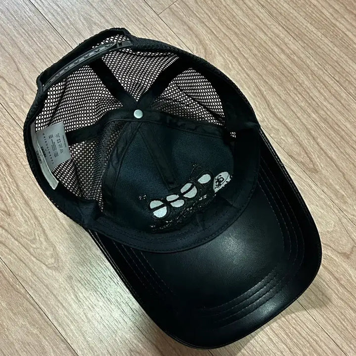 [BUNJANG] Aeae X Trimming Bird Leather Mesh Ball Cap / [리미티드] Aeae X 트리밍버드 콜라보 레더 메쉬 볼캡/모자