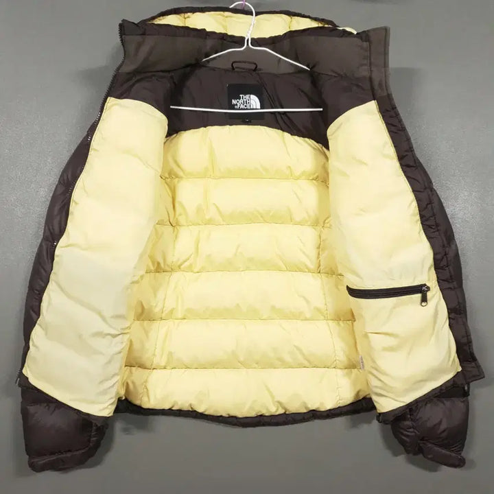 [SOLD OUT] 여성 M (85) 노스페이스 눕시 2 구스다운 후드 패딩 점퍼 브라운