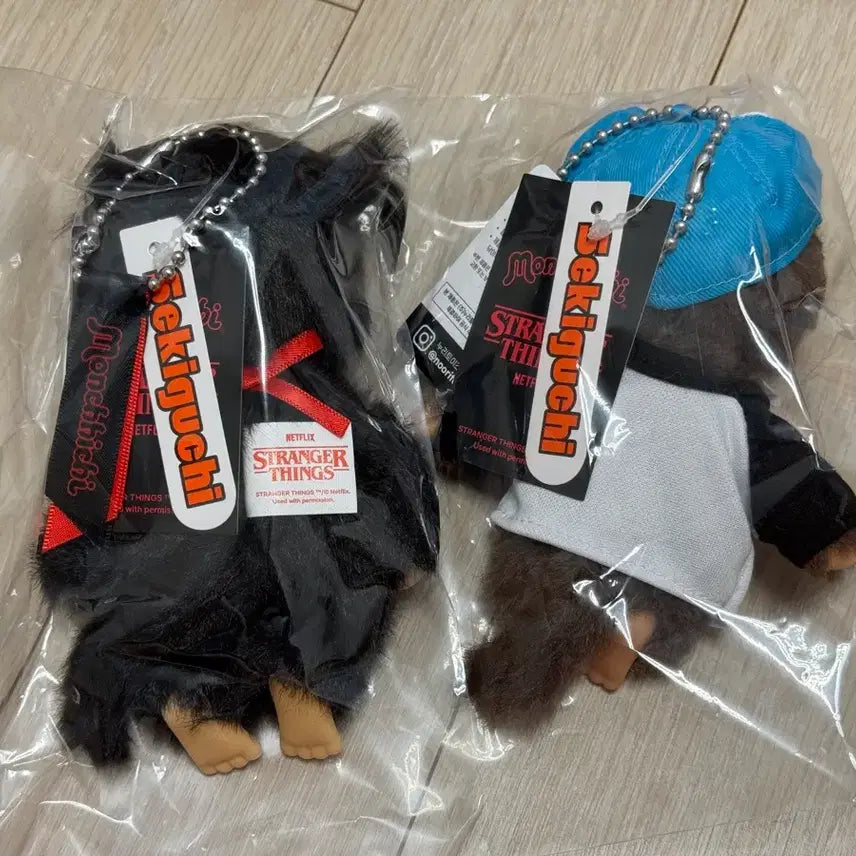 [BUNJANG] Monchhichi Stranger Things Keyring Set / 몬치치 기묘한 이야기 키링 2종 세트