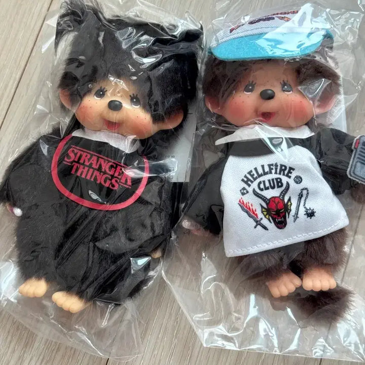 [BUNJANG] Monchhichi Stranger Things Keyring Set / 몬치치 기묘한 이야기 키링 2종 세트