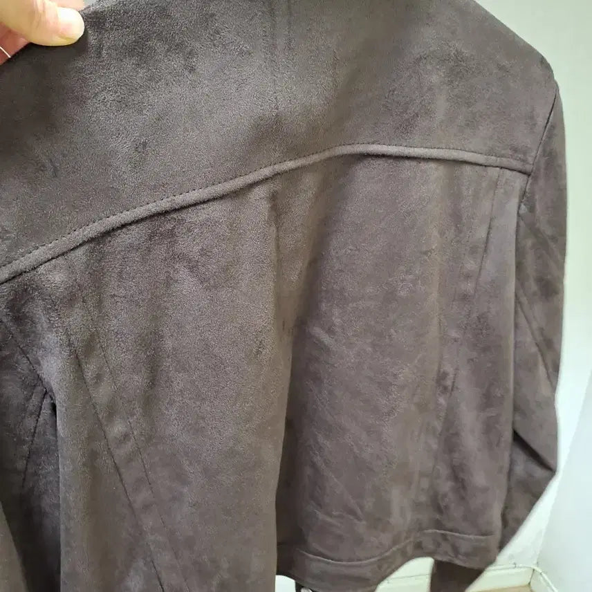 [BUNJANG] BCBG Brown Suede Bomber Jacket / BCBG 브라운 스웨이드 봄버 자켓