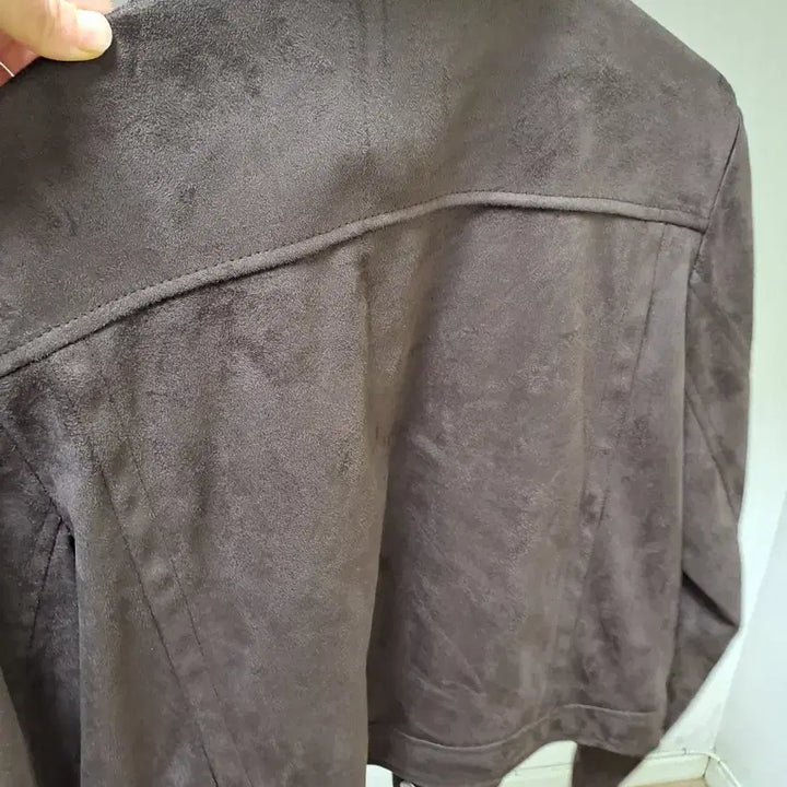 [BUNJANG] BCBG Brown Suede Bomber Jacket / BCBG 브라운 스웨이드 봄버 자켓