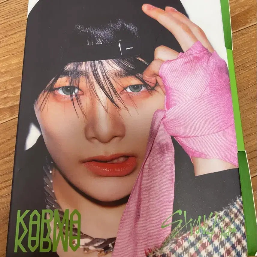 스트레이키즈 아이엔 Karma 아코디언 앨범 개봉