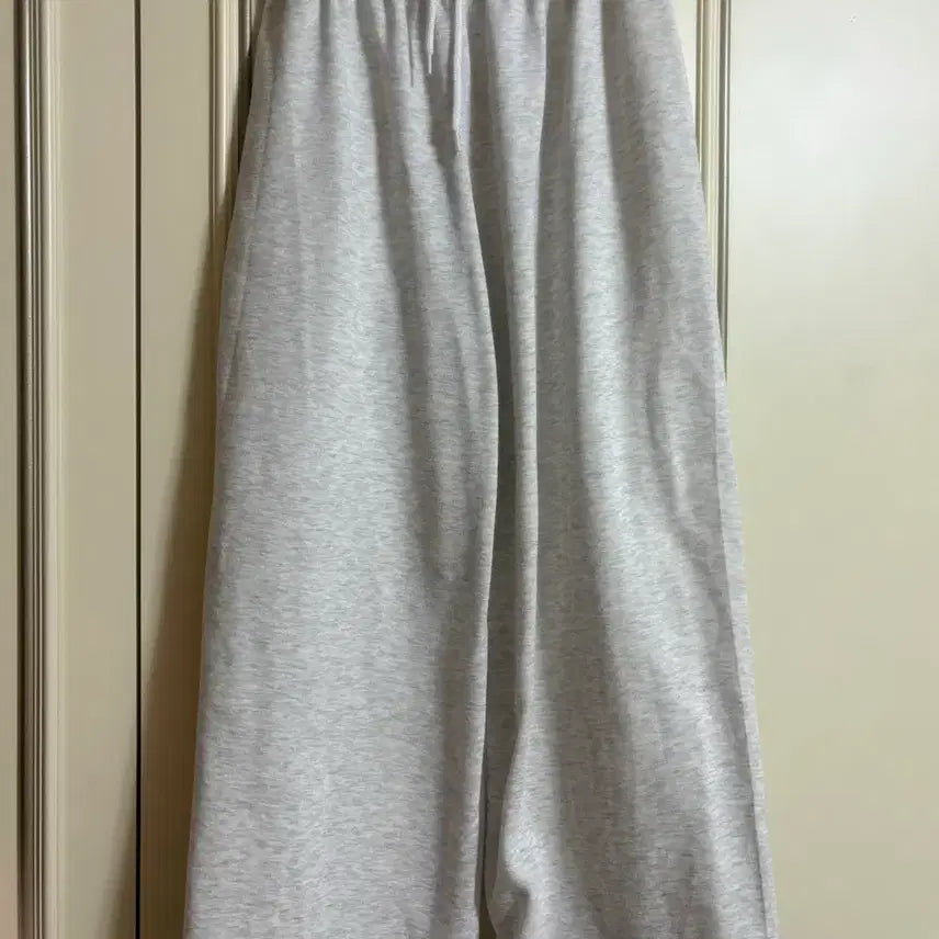 [BUNJANG] Training Pants (White, Semi-Fleece) / 트레이닝 팬츠(흰색/반기모)