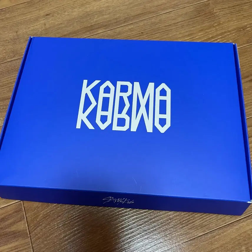 스트레이키즈 Karma 세레머니 버전 개봉