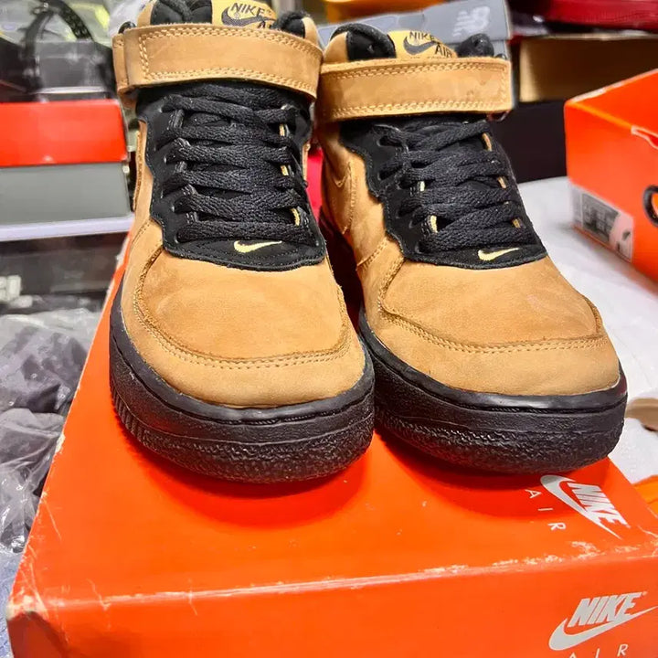 [BUNJANG] Nike Air Force 1 Mid '95 - Brown/Black - Sneakers / 90s 나이키 에어 포스1 sc 미드 된장
