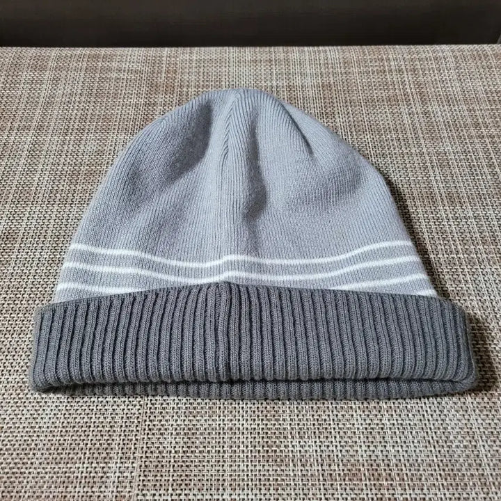 [BUNJANG] Under Armour Gray Striped Beanie (S-M) / 언더아머 멀티 컬러 패턴 회색/그레이 올인원 스트라이 비니 S-M 사이즈