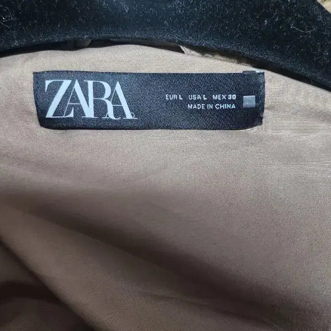[BUNJANG] Zara Faux Fur Hooded Jacket / 자라 퍼후드자켓