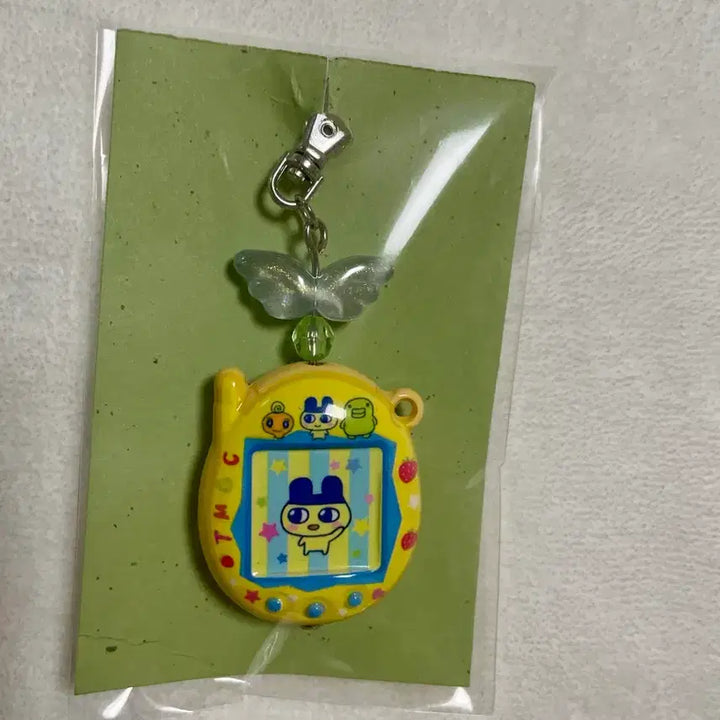 [BUNJANG] Tamagotchi Charm Yellow / 다마고치 키링