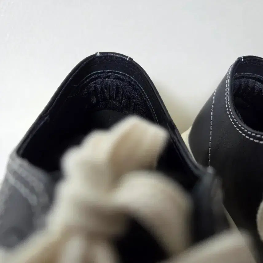 [BUNJANG] Mistake Project KINCH Gaku 270 / 미스테이크 프로젝트 킨치 gaku(가쿠) 270