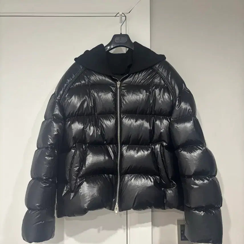[SOLD OUT] 준지 22fw 유광패딩 블랙