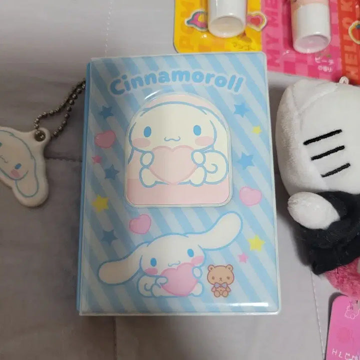 [BUNJANG] Sanrio Hello Kitty Lip Balm & Plush Keyring / 산리오 헬로키티 마이멜로디 쿠로미 포차코 시나모롤 폼폼푸린 립밤 키링
