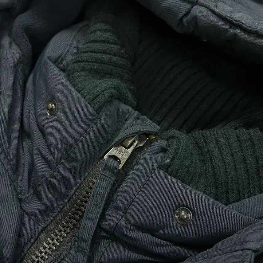 [BUNJANG] Abercrombie Navy Padded Jacket / 아베크롬비 네이비 패딩