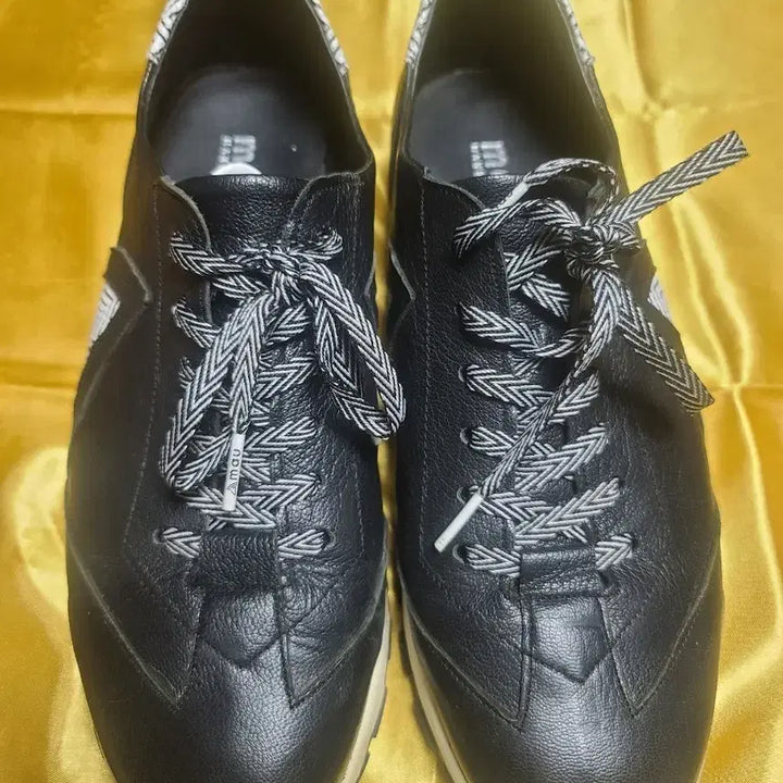 [BUNJANG] AMOU Black Leather Sneakers / AMOU 블랙 가죽 스니커즈:상태는최상입니다 275