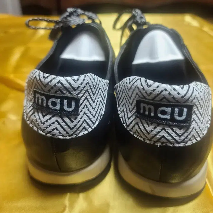 [BUNJANG] AMOU Black Leather Sneakers / AMOU 블랙 가죽 스니커즈:상태는최상입니다 275