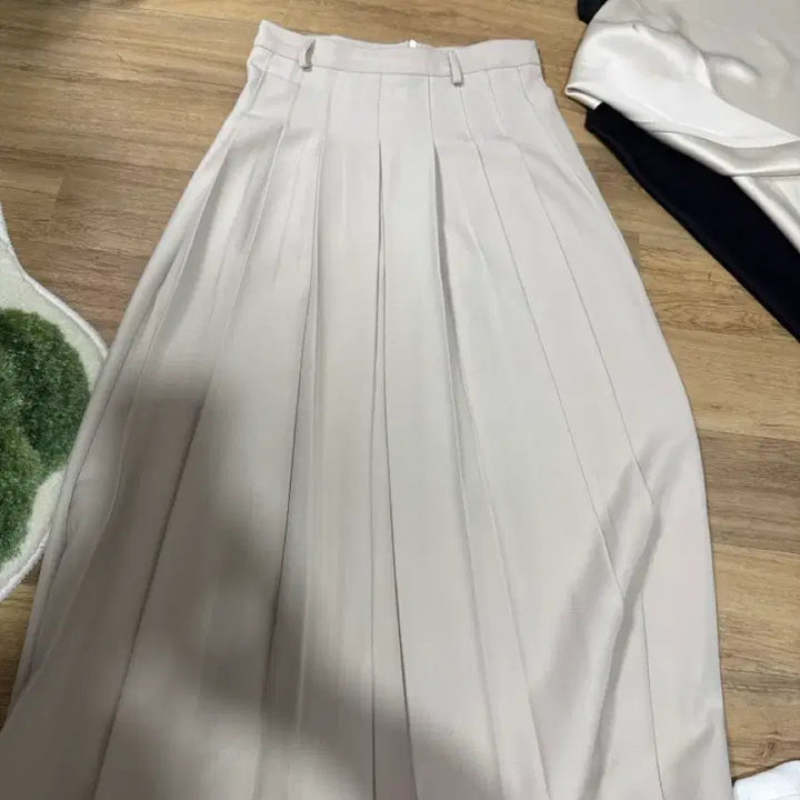 [BUNJANG] Long Pleated Skirt / 롱 플리츠 스커트
