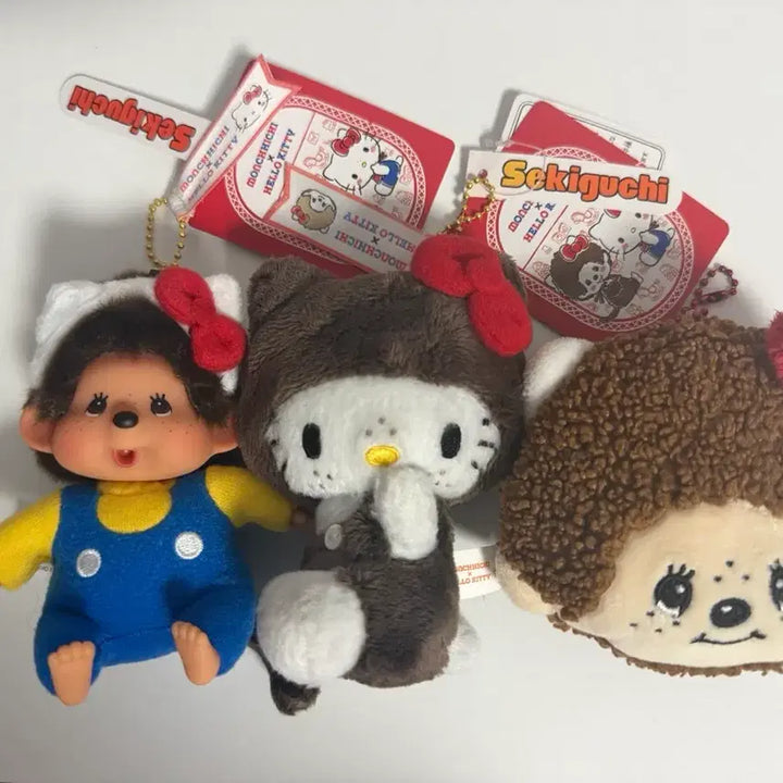 [BUNJANG] Hello Kitty Monchhichi Keyring Bundle Set / 헬로키티 몬치치 키링 일괄 양도합니다!