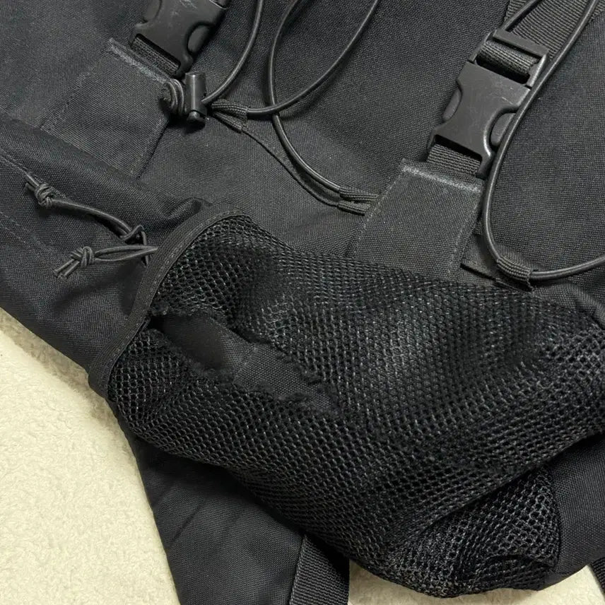 [BUNJANG] Carhartt Black Backpack Bag / 칼하트 블랙 백팩 가방
