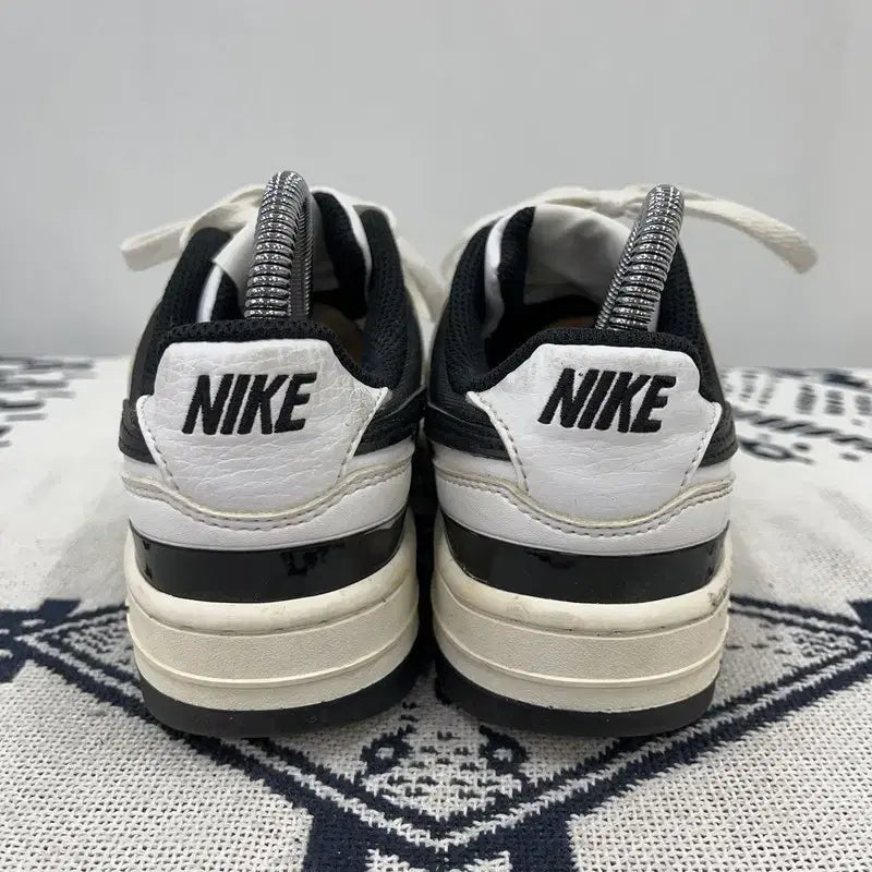 [BUNJANG] Nike Gamma Force Sneakers Shoes 225 / 나이키 감마포스 스니커즈 신발 운동화 225 E02030