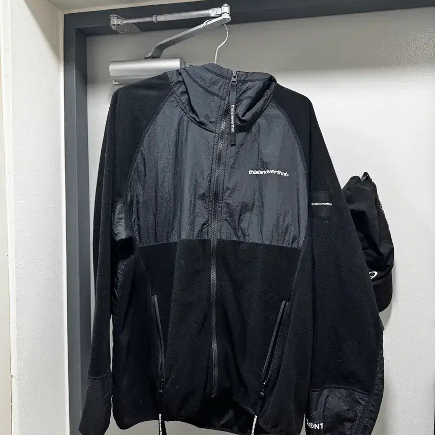 [BUNJANG] Thisisneverthat Fleece Windbreaker / 디스이즈네버댓 플리스바람막이 M