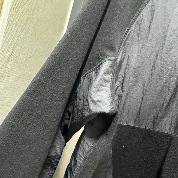 [BUNJANG] Thisisneverthat Fleece Windbreaker / 디스이즈네버댓 플리스바람막이 M