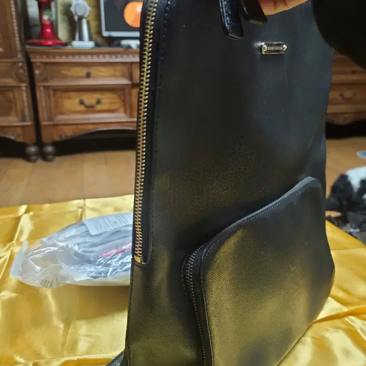 [BUNJANG] Anne Klein Black Backpack / 앤클라인 블랙 백팩:큽니다 노트북들어가고다용도로 좋아요
