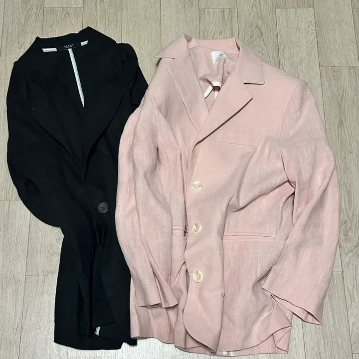 [BUNJANG] Spring Jacket Bundle Set (Strawberry Milk + Black) / 일괄 판매! 봄 자켓 2벌(딸기우유 컬러 + 블랙 기본템)