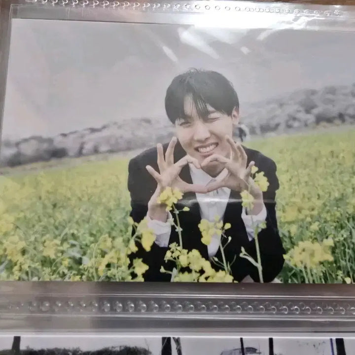[BUNJANG] BTS J-Hope INU Live Broadcast Photocard / BTS. 방탄 제이홉 아니쥬 공방포카