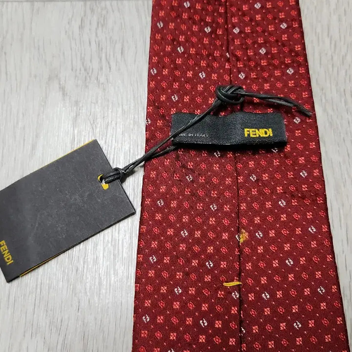 [BUNJANG] Fendi Necktie / 펜디 정품 새상품 낵타이