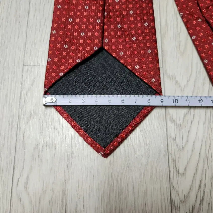 [BUNJANG] Fendi Necktie / 펜디 정품 새상품 낵타이