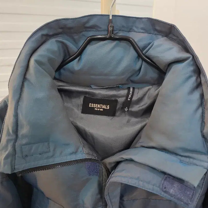 [BUNJANG] Essential Iridescent Puffer Jacket Blue XL / 에센셜 푸퍼자켓  이리디센트 블루 XL