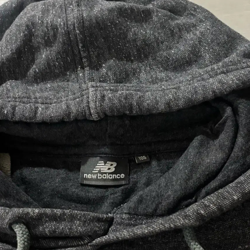 [BUNJANG] New Balance Hooded Sweatshirt 105 / 뉴발란스 후드티 105